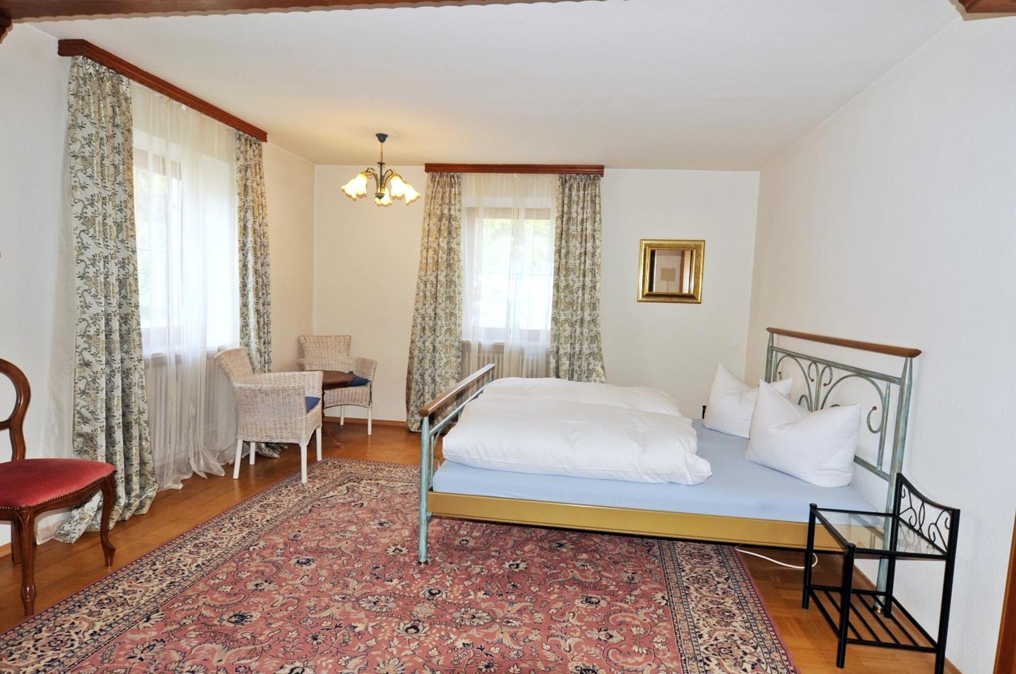 Hotel Garni Demmel Bruckmühl Екстериор снимка