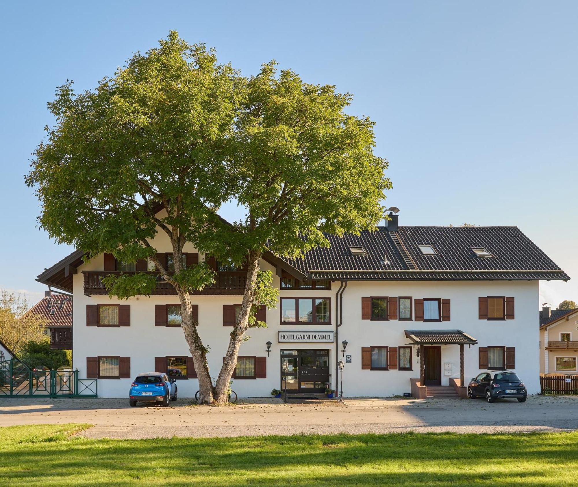 Hotel Garni Demmel Bruckmühl Екстериор снимка